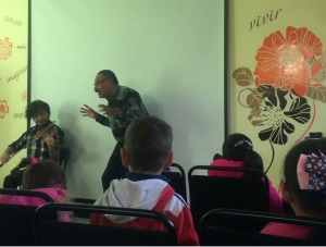 Fomenta Colegio Hikma la lectura entre padres y alumnos